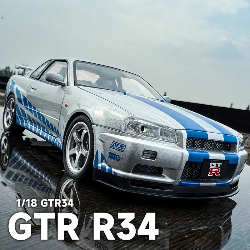 Nissan Skyline GTR R34, coche en miniatura de aleación con sonido y luz, juguete coleccionable para niños, regalo de cumpleaños, 1/18