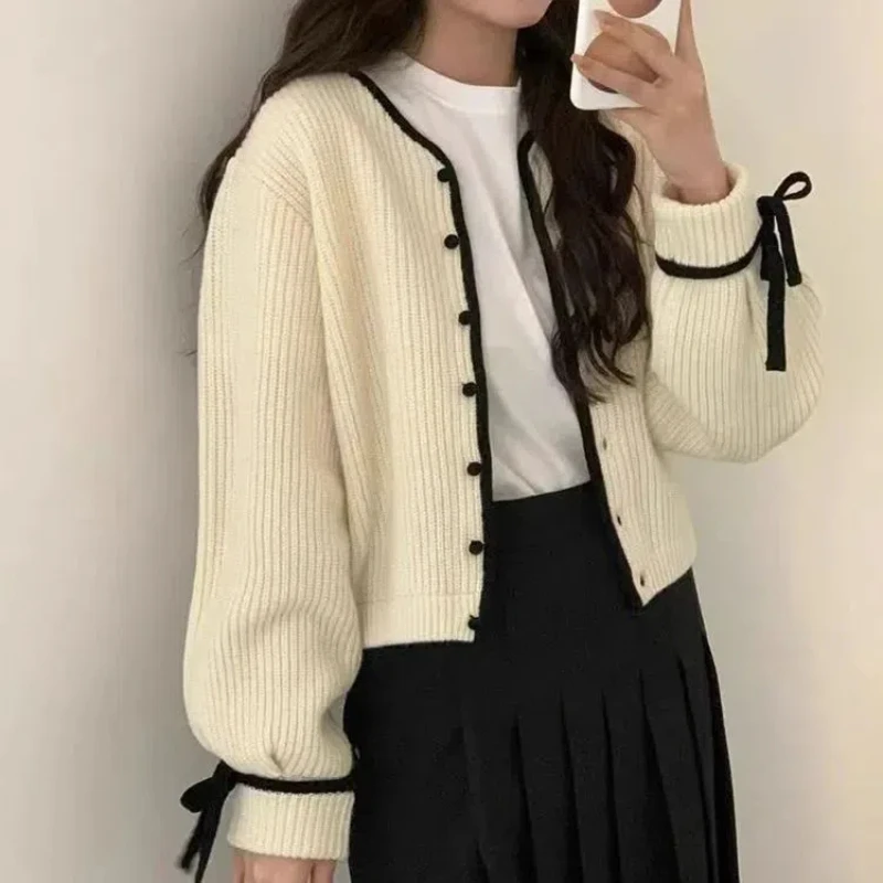 Vintage Sweet Autumn/Winter New Sweaters Coat Women\'s O-Neck Bow Button Korean Fashion Casual Long Sleeve Cardigan Knitted Tops