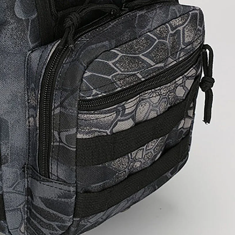 Imagem -02 - Camuflagem Pequena Bolsa Peito de Ombro Masculina ao ar Livre Ciclismo Tático Escalada Portátil Mensageiro 600d Wate