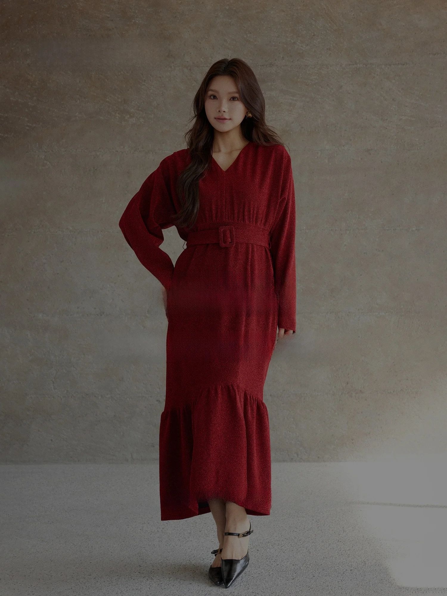 

Plusmall Passion Rose Mixed Knit Elastic V-neck Sleeveless Long Dress with Waist-cinching And Hip-hugging Design Casual Style