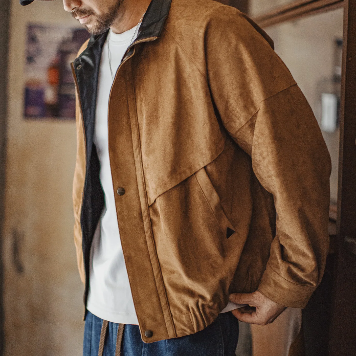 Maden Men's Vintage Suede Stand Collar Short Safari Jacket Windproof Warm Coat for Autumn Winter Streetwear
