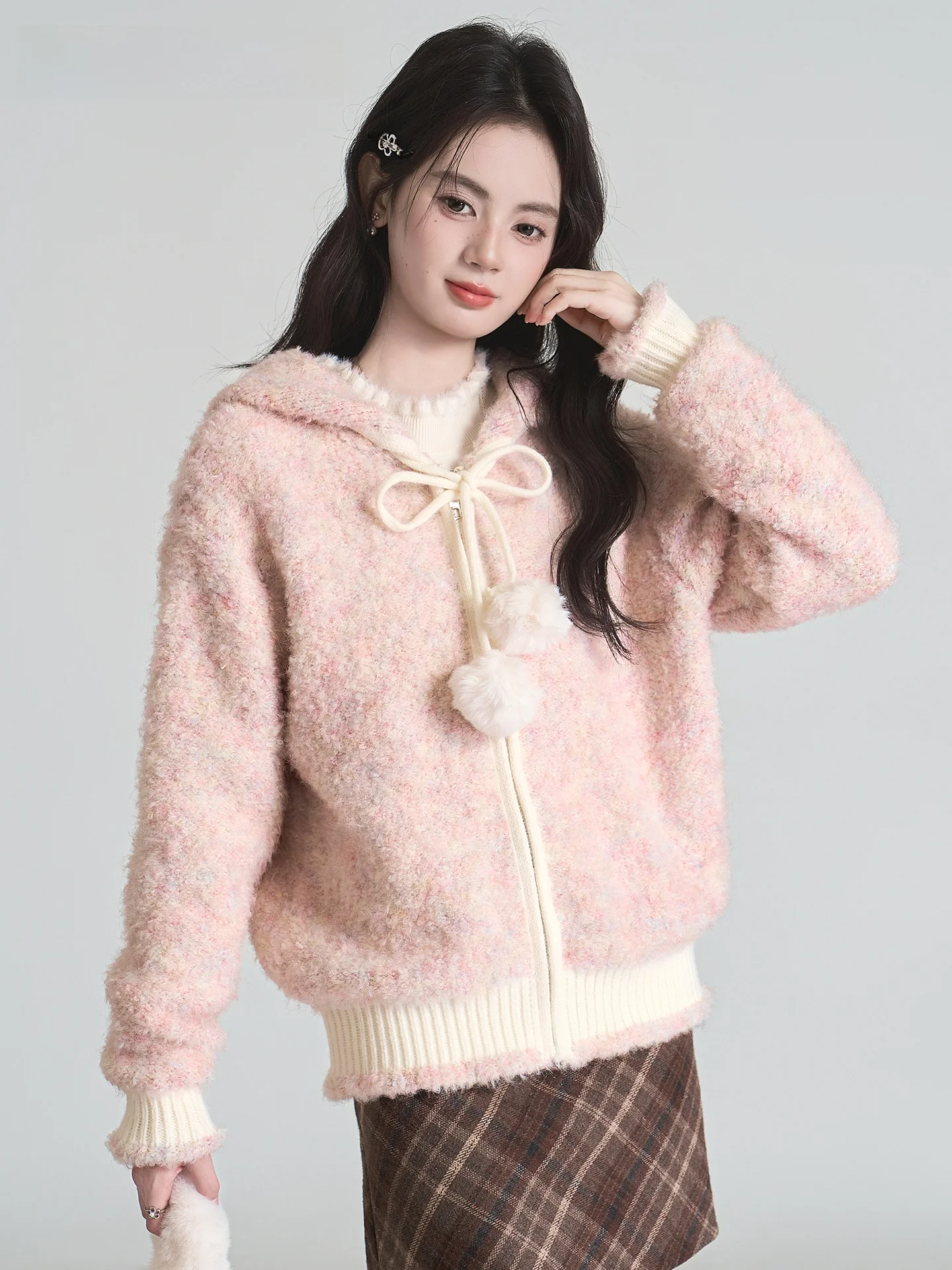 女性のニットショートハットセーター冬の新デザインソフトで居心地の良いベルト付きコートスタイル長袖暖かいサーマルソリッドカラートップ