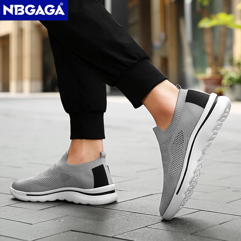 Sneakers Men Breathable Casual Shoes Man Mesh Outdoor Non Slip Sports Shoes Slip On Men Fitness Jogging Plus Size 39-44