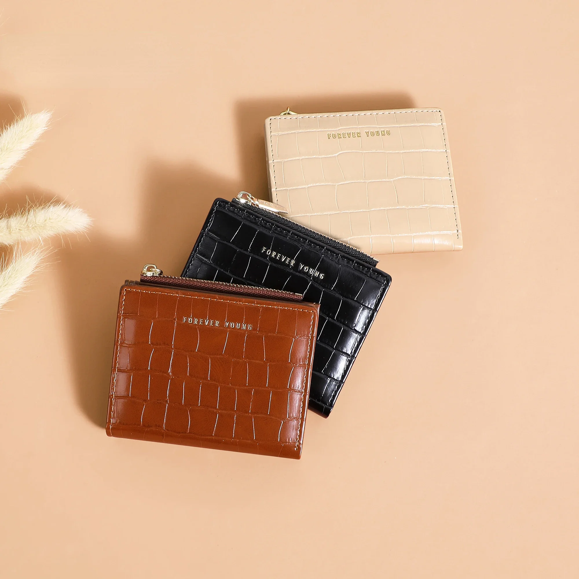 

2022 New Solid Color Leather Ladies Wallet Fashion Short Small Wallet Simple Ultra-thin Card Bag Ins Wallet Wallets for Women