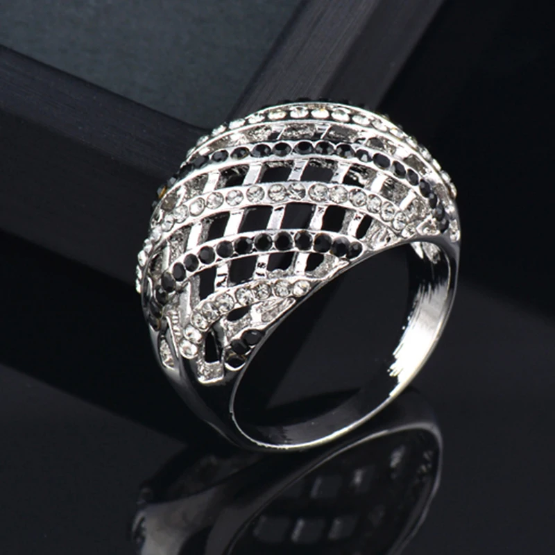 SINLEERY Vintage Reticular Hollow Cross Rings With Black White Stones Big Silver Color Ring For Women Party Jewelry JZ154