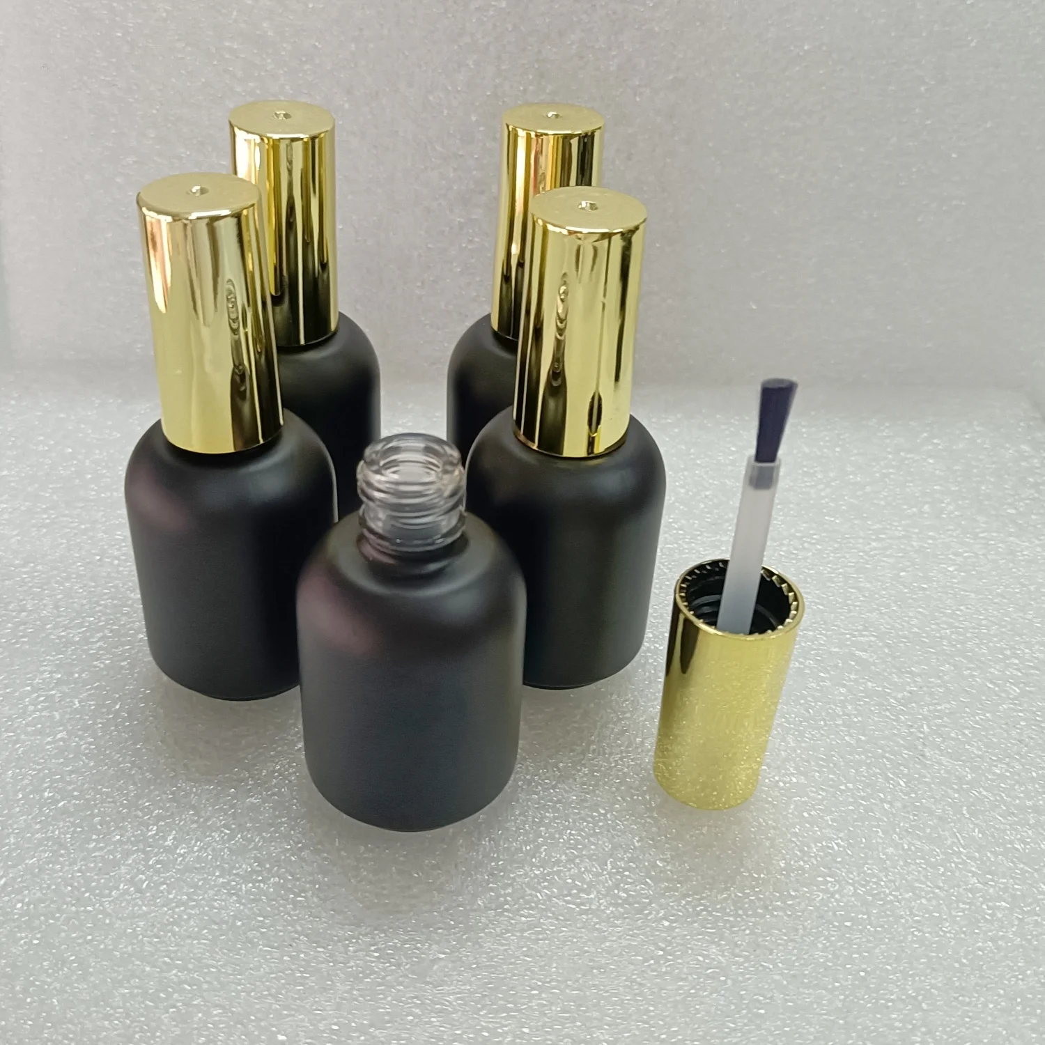 Bouteille vide en verre noir avec couvercle doré avec brosse, pour remplissage de vernis Gel, Nail art, 20ML, 5 pièces