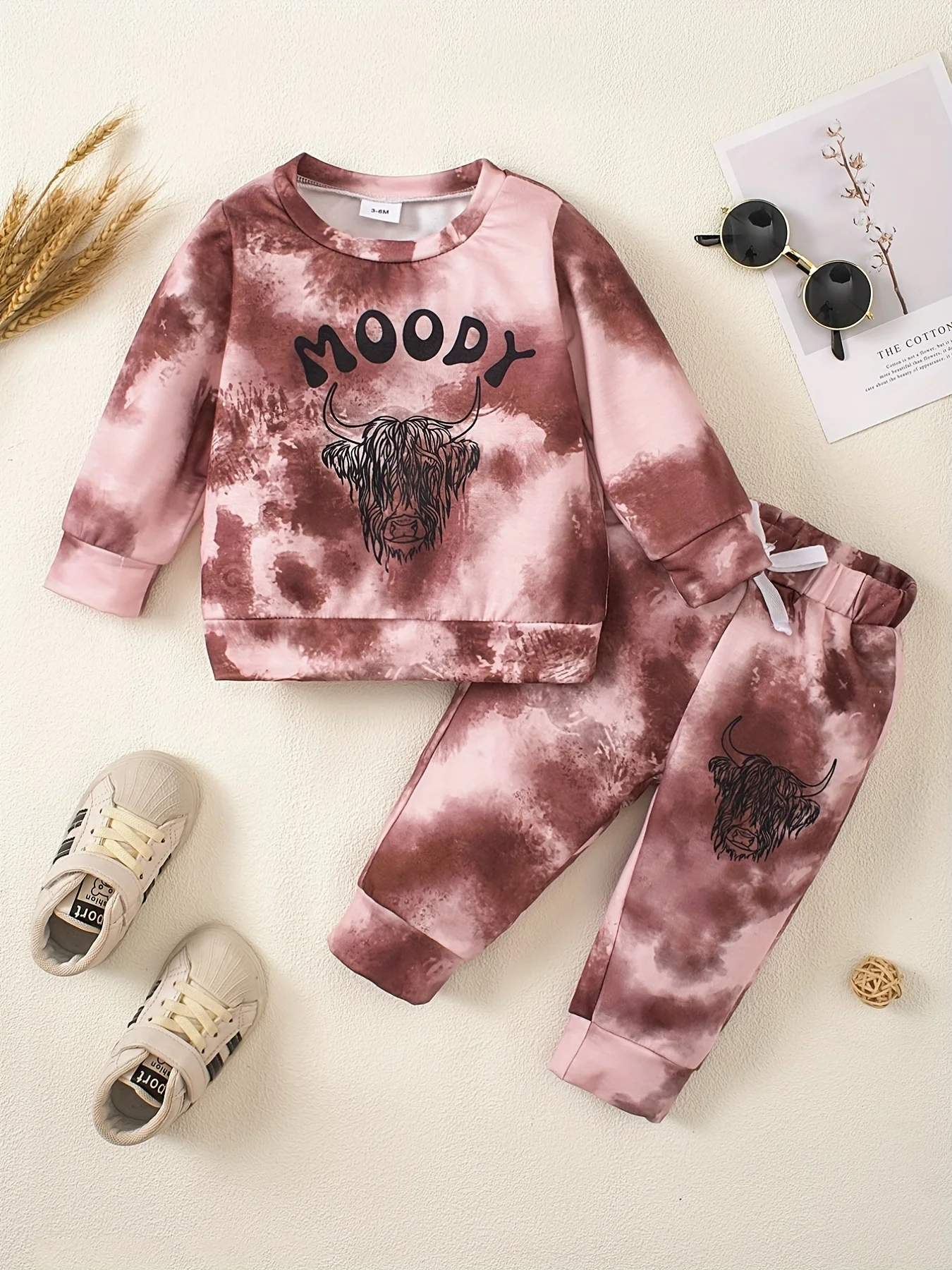

Комплект из двух предметов Baby MOODY Letter Ox Head с длинными рукавами и длинными брюками, выполненный в технике тай-дай. Категория: Комплект для новорожденных мальчиков.