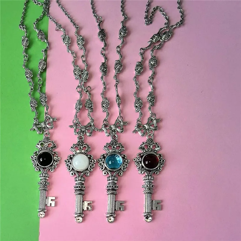 Vintage Distressed Ins Niche Rose Flower Bow Key Necklace for Women, New Lolita Series Sweater Chain
