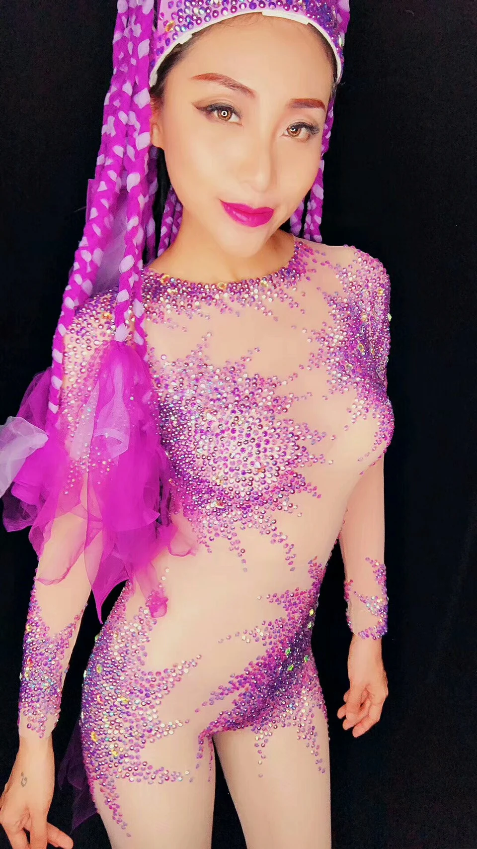 Vrouwen stage dance wear sexy mesh perspectief bodysuit paarse kleurrijke strass jumpsuit vrouwelijke avond vieren sexy kostuum