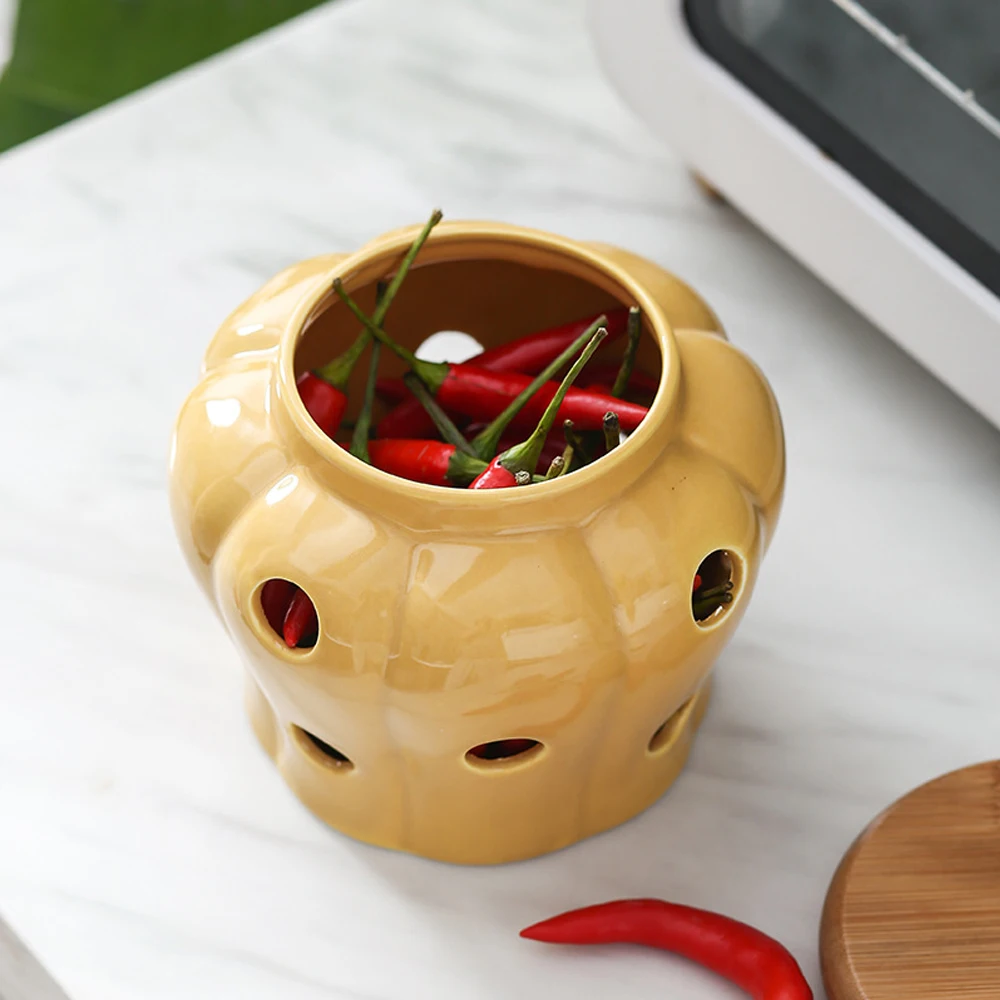 

South Korea style Ceramic Ceramic Garlic Storage Jar Ventilation Storage Jar Porcelain Containers Kitchen Utensils Household