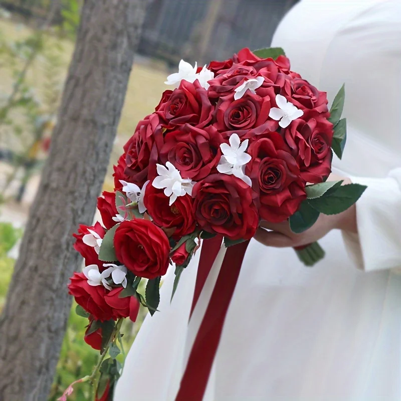 

Букет красных роз ко Дню Святого Валентина, искусственные цветы, искусственные пластиковые розы с белыми акцентами для свадебного декора, искусственный цветок