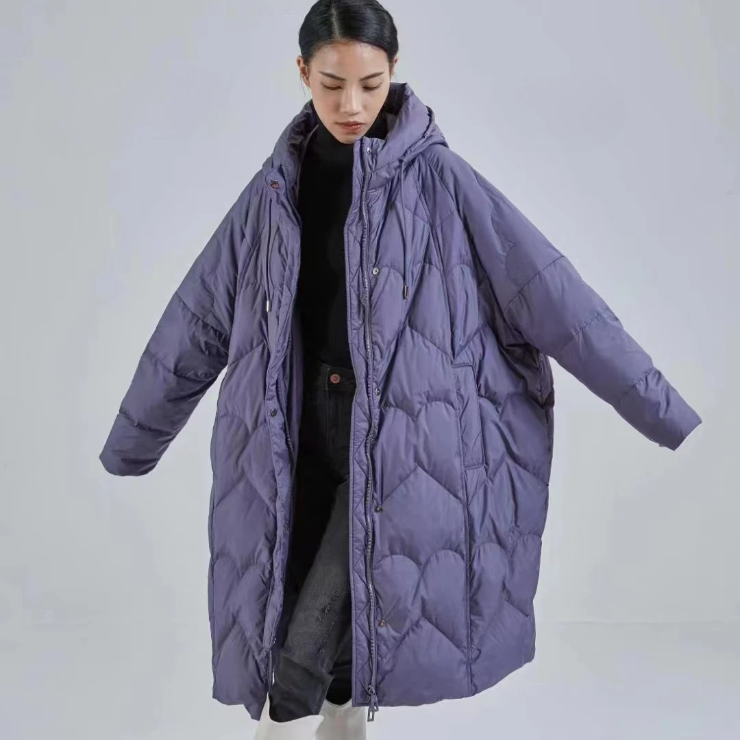 Piumino oversize in ganso con cappuccio da pendolare allentato da donna nuovo inverno 2025
