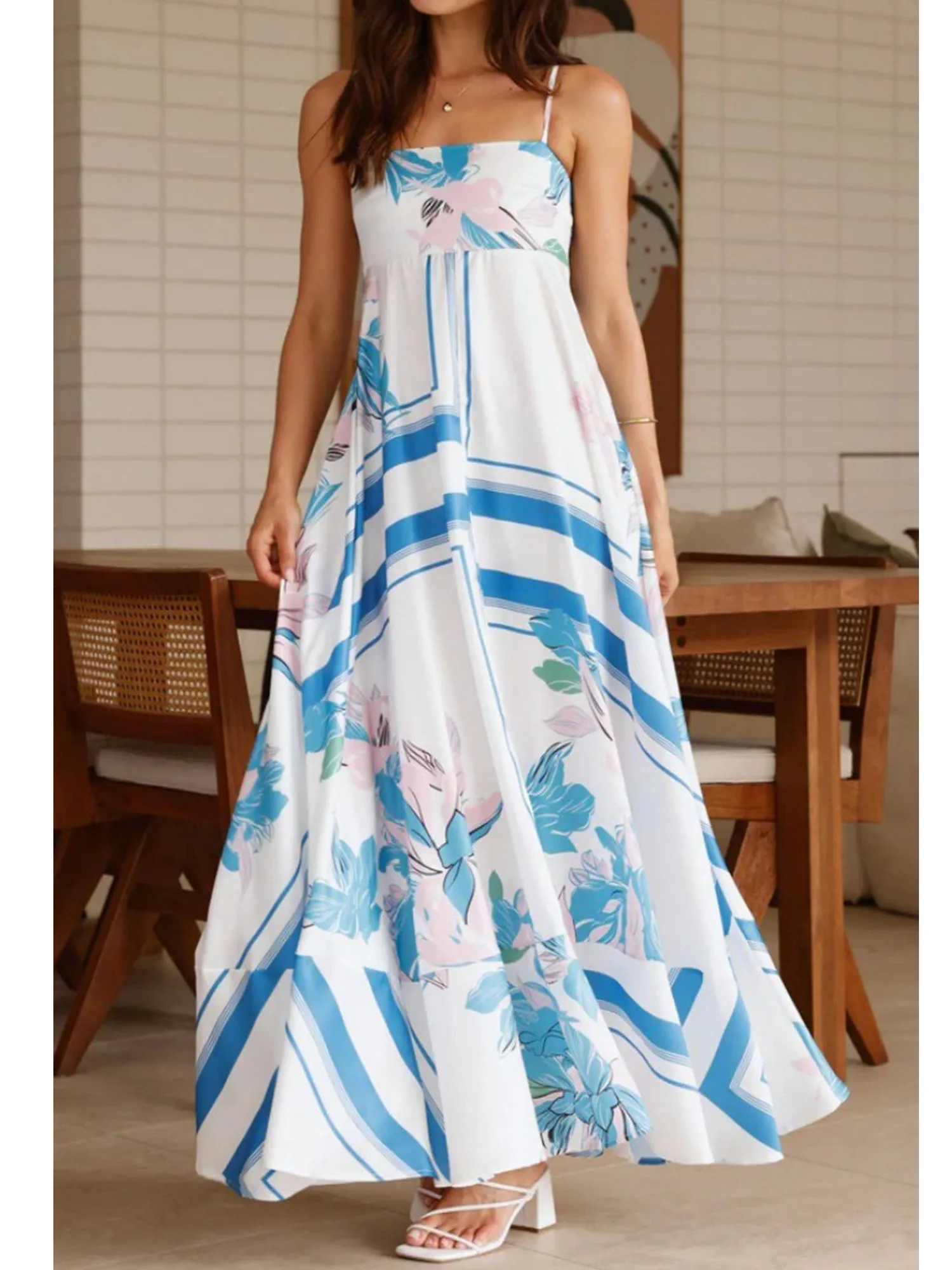 فستان طويل للشاطئ بدون أكمام مزين بالزهور للنساء صيفي عصري بحزام سباغيتي بدون أكمام على شكل حرف A