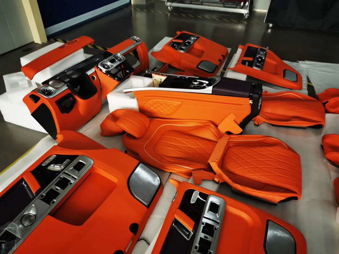 تعديل قطع غيار السيارات ترقية مجموعة التحويل الداخلي g Class مجموعات الترقية الداخلية #5