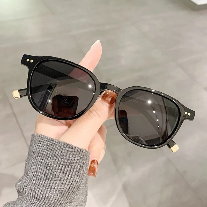 SHAUNA Retro Square Women Polarized Sunglasses Fashion Rivets Decoration Men Punk Driving Sun Glasses Shades UV400