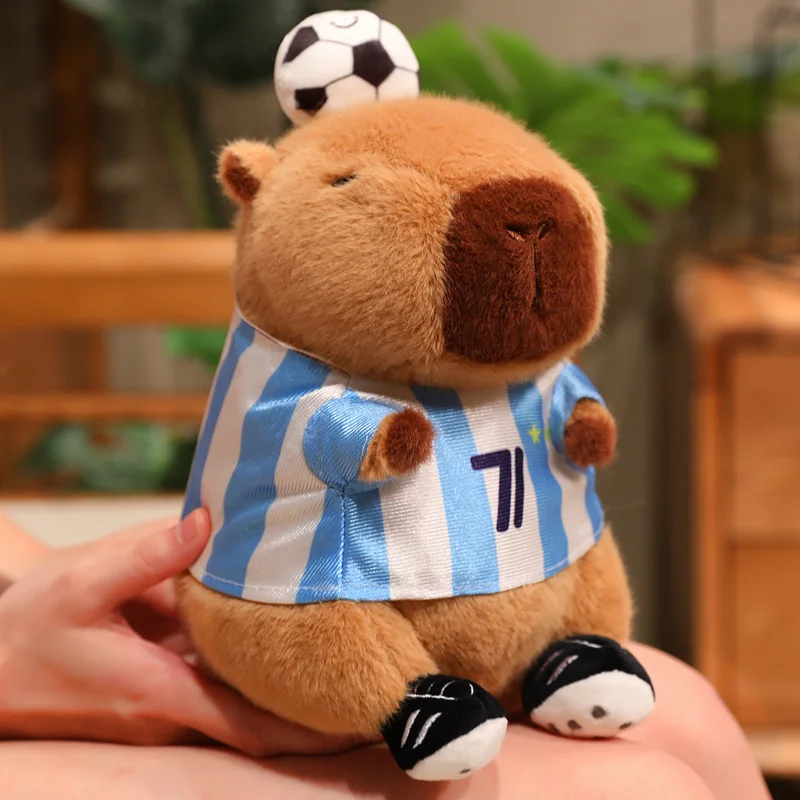 1 Stück 22 cm Kawaii Capybara Plüschtier trägt Fußball- und Basketballtrikots Cartoon Capybara mit Bällen Geburtstags-Weihnachtsgeschenk – Detail 17
