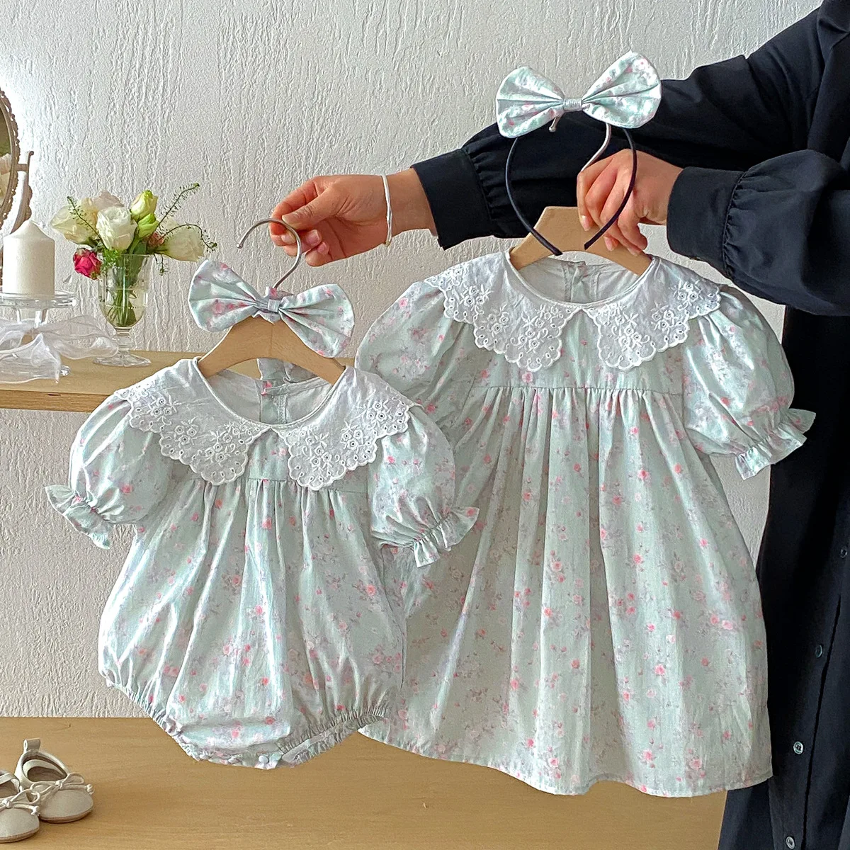 

2026 Summer Baby & Toddler Matching Floral Outfits Puff Sleeve Lace Collar Bodysuit & Dress For Little & Big Sisters