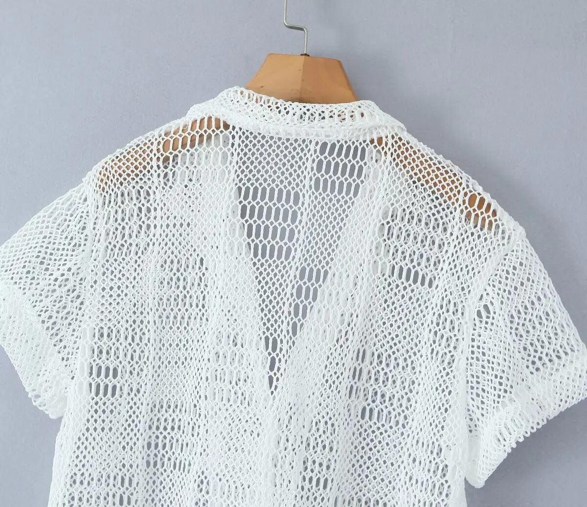 PB&ZA Top da donna in maglia all'uncinetto con colletto a maniche corte e bottoni sul davanti e design traforato per un look elegante e traspirante