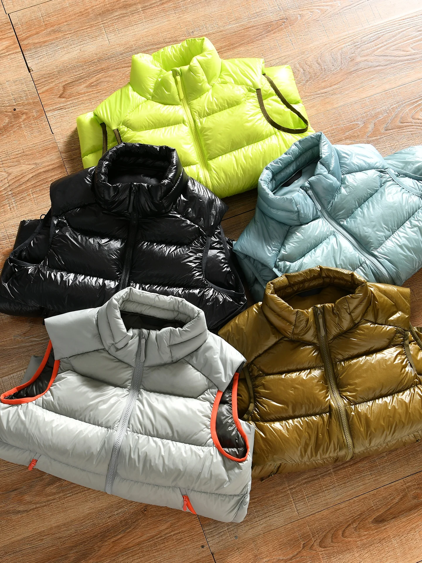 High Looseness 90 Duck down Lightweight Winter Outdoor Sports Thickened down Vest Trendy Zipper Closure Casual Style for Youth