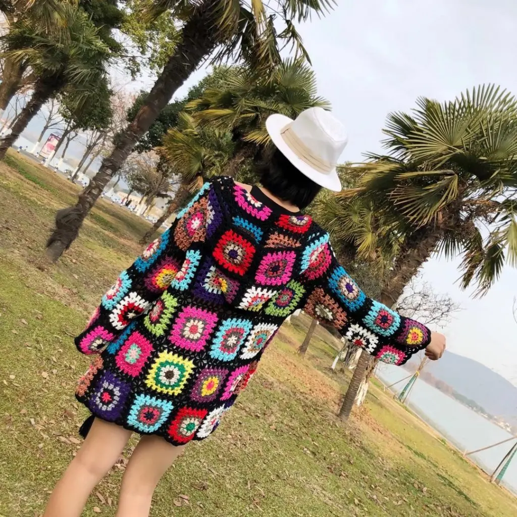 

Retro Women's Hand-Woven Bohemian Knitted Cardigan Jacket Hollow Tassel Detail Hooded Ethnic Style European American Fashion