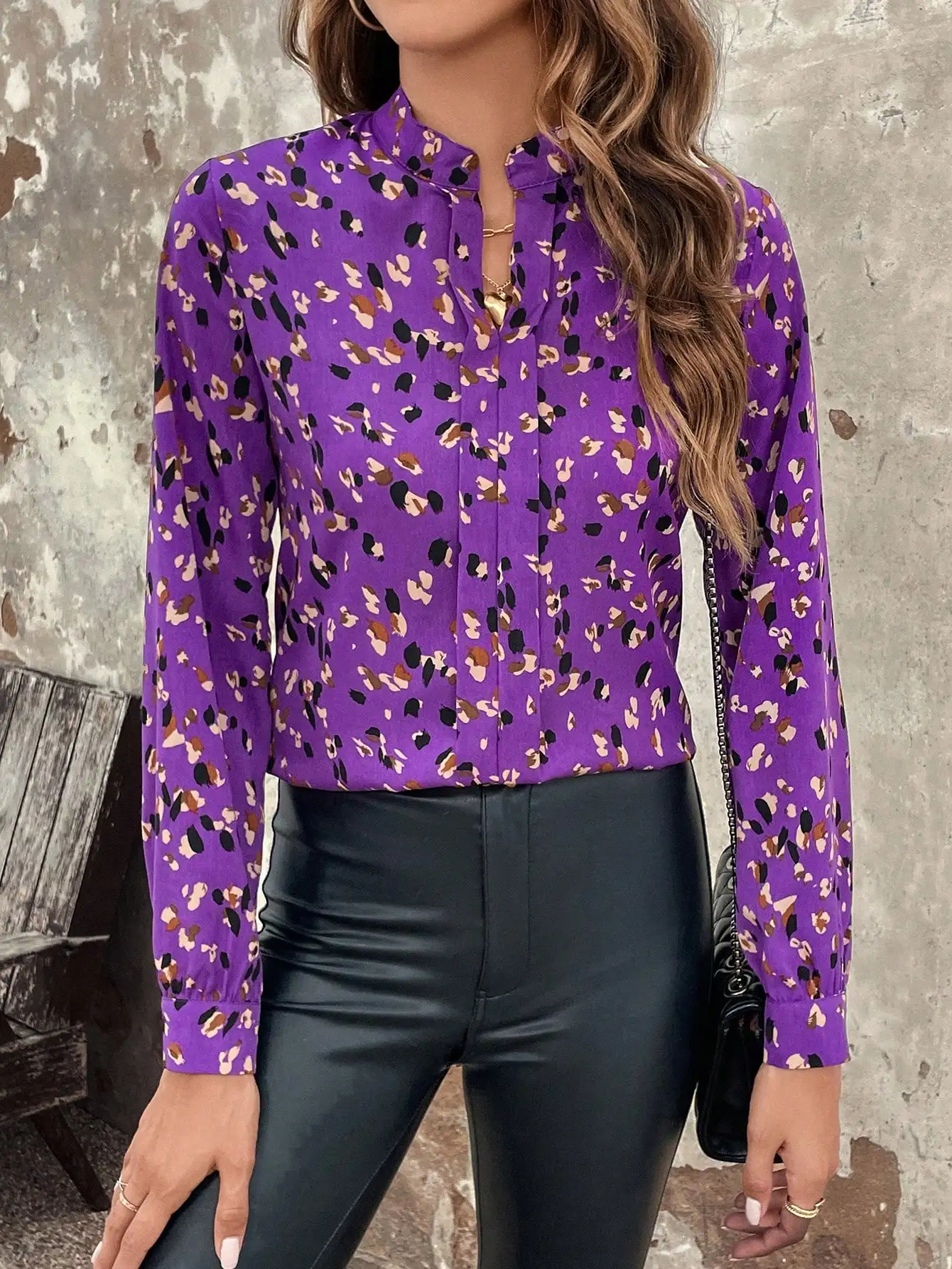 Casual elegant commuting loose V stand collar leopard print fabric cuff open sleeve fork multi-color autumn/winter women\'s shirt