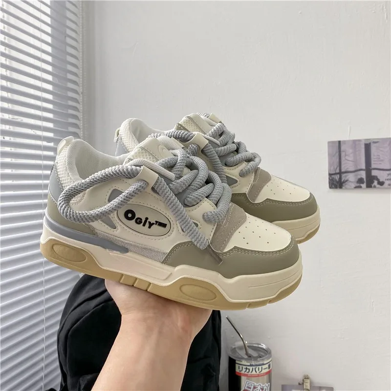 

Women Chunky Sneakers 2024 New Breathable Casual Shoes Non-slip Soft sole Vulcanize Shoes Fashion Versatile Platform Bread Shoe