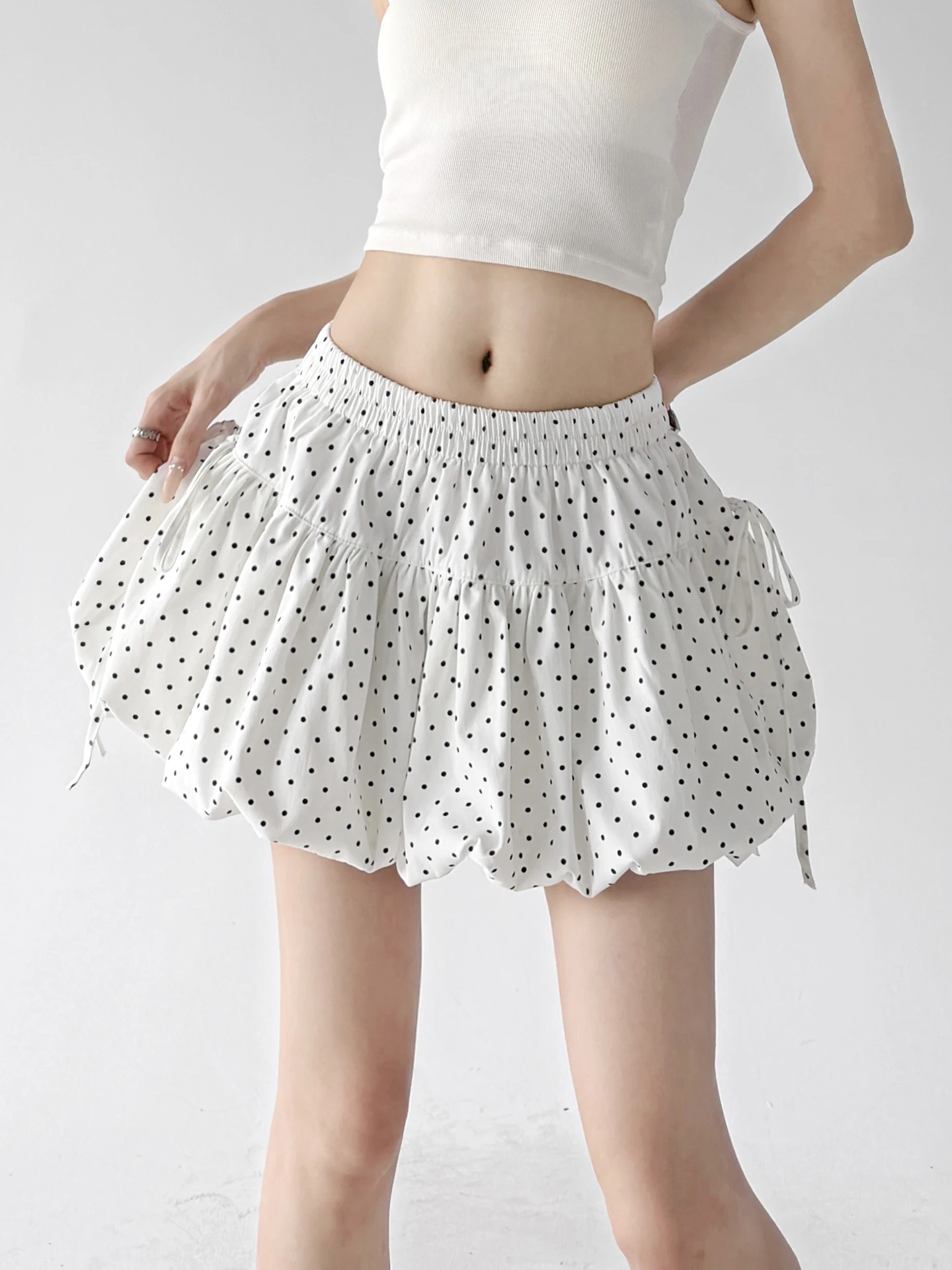 Sweet Flounce Half Skirt Women's Summer 2026 New High Waist Slimming Bloom Short White Puffy Skirt Loose Fit Polyester Fiber