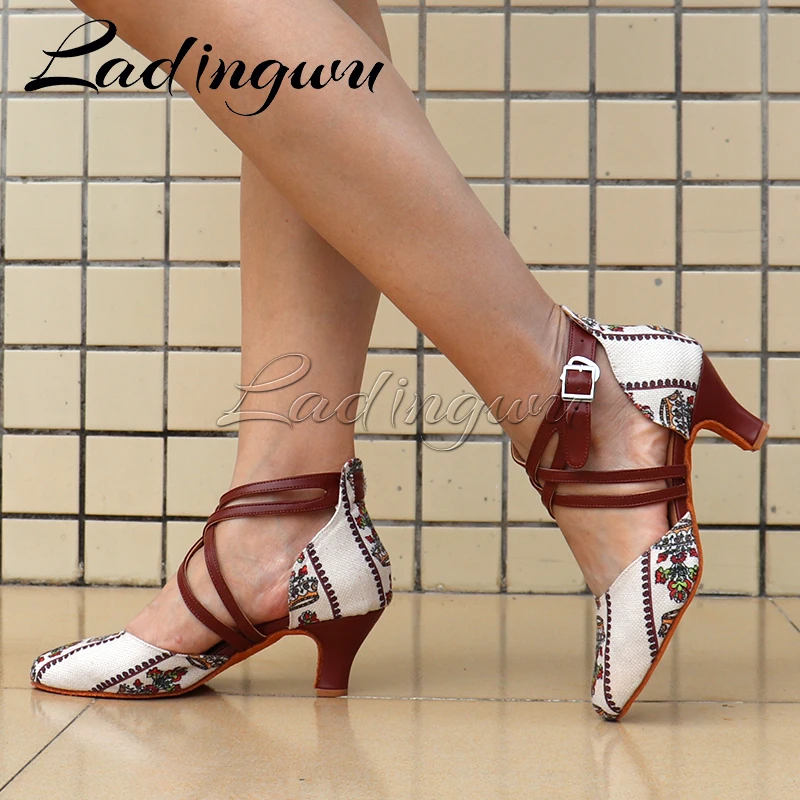 Ladingwu New Denim Floral Pattern Closed Toe Latin Dance Shoes Black Beige Autumn and Winter Ballroom Tango Salsa Dance Shoes