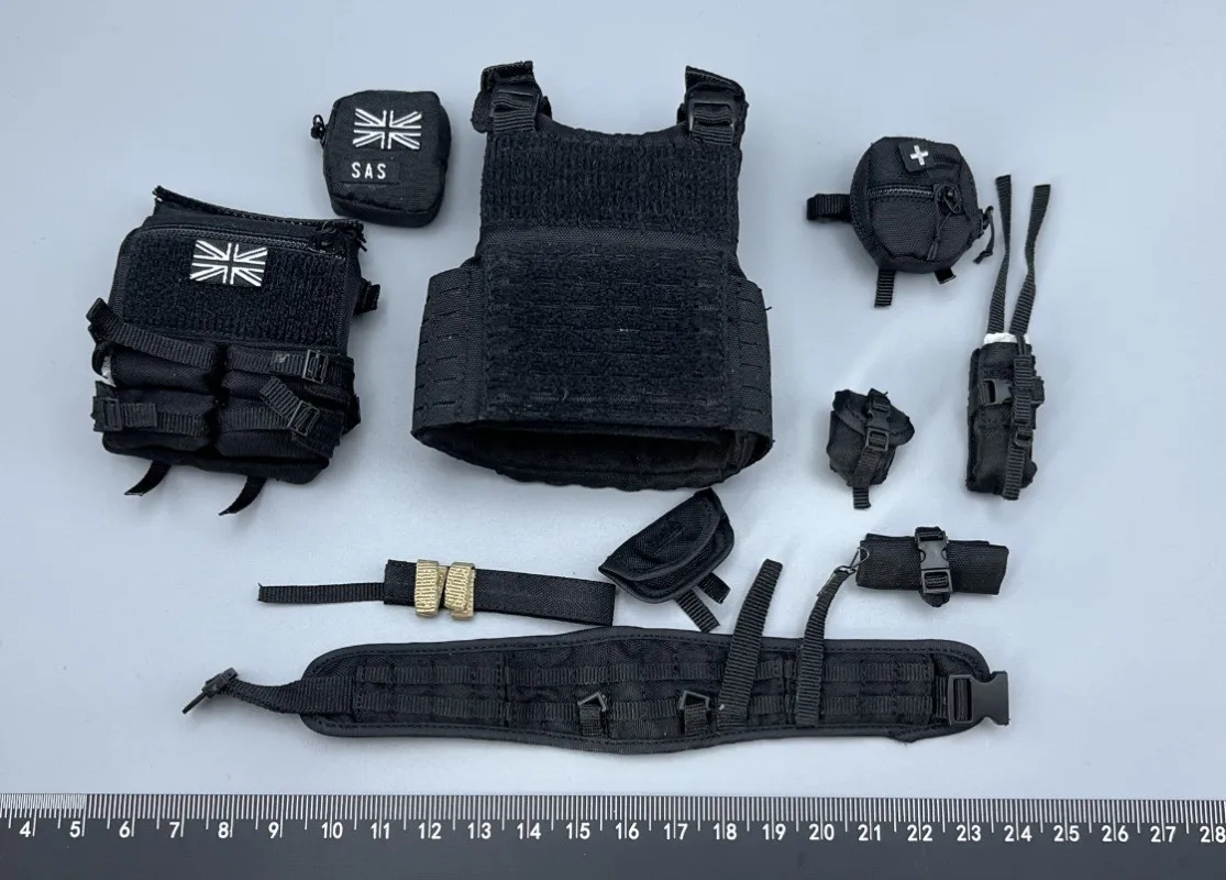 

KS21001 KSTOYS 1/6 Soldier Night Battle Ghost Doomsday Chest Hanging Set Model