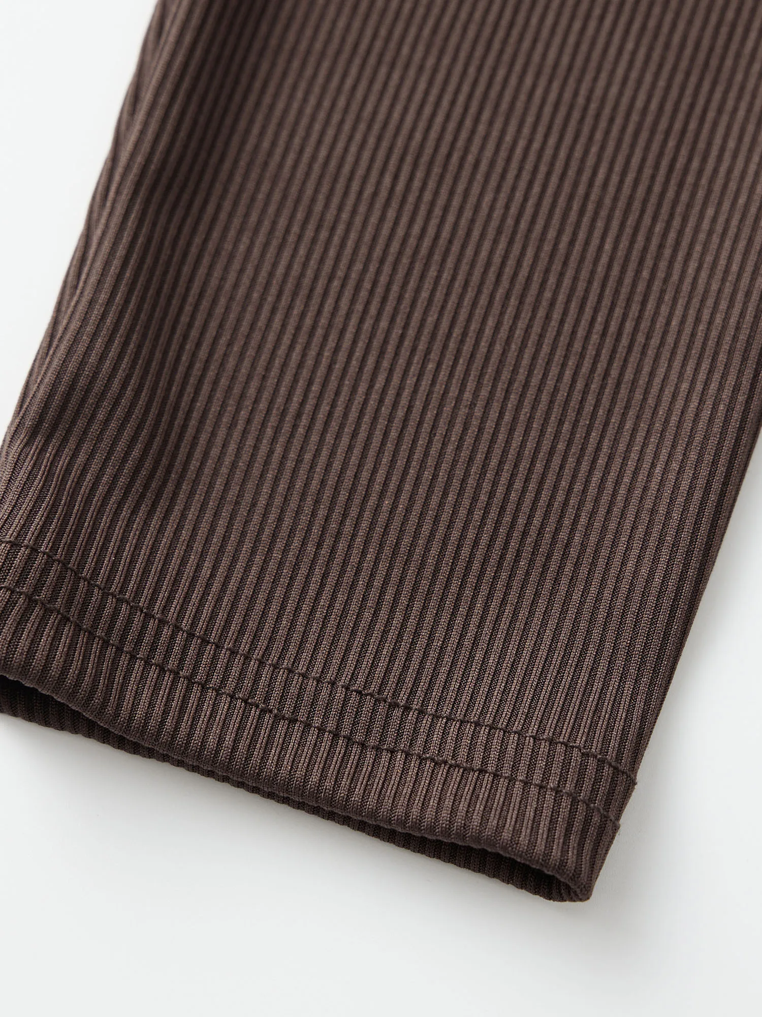 Women s Turtleneck Sweater Stylish  Fit Pullover Knit Top with Long Sleeves for Fall Fashion Statement