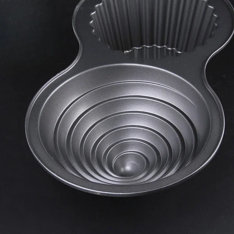 Oversized cup cake baking pan, one-step forming cake mold