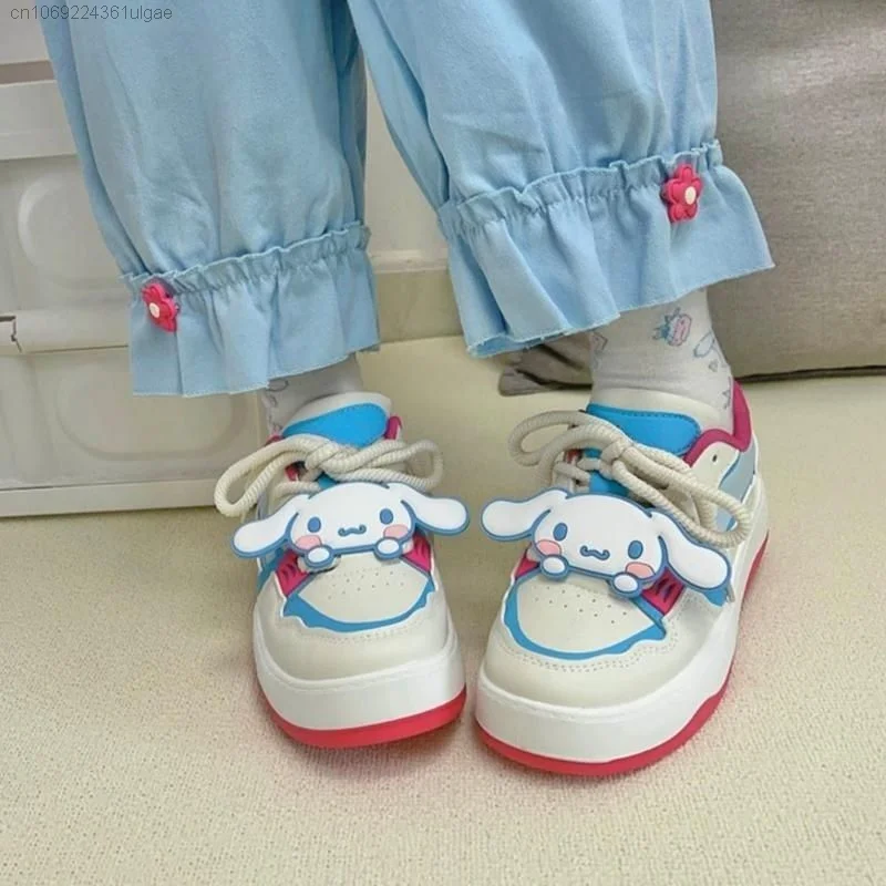 Sanrio Cinnamoroll Cute Board Shoes Women Thick Sole Versatile Sneakers Y2k Girl Cartoon Aesthetic Platform Shoes Trend Sneakers