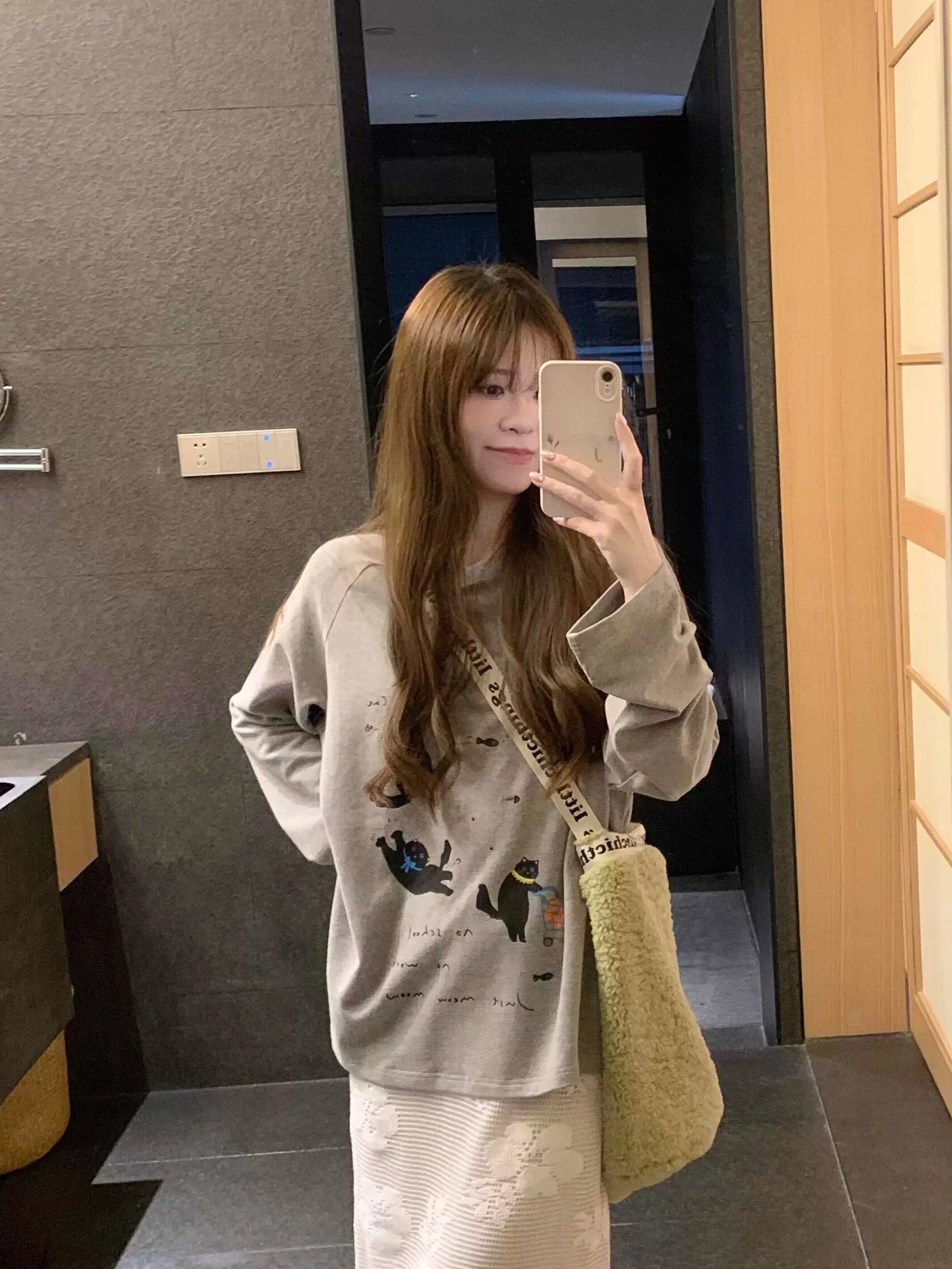 

Женская футболка из чистого хлопка с длинным рукавом, свободного кроя, с мультяшным принтом, повседневная, универсальная