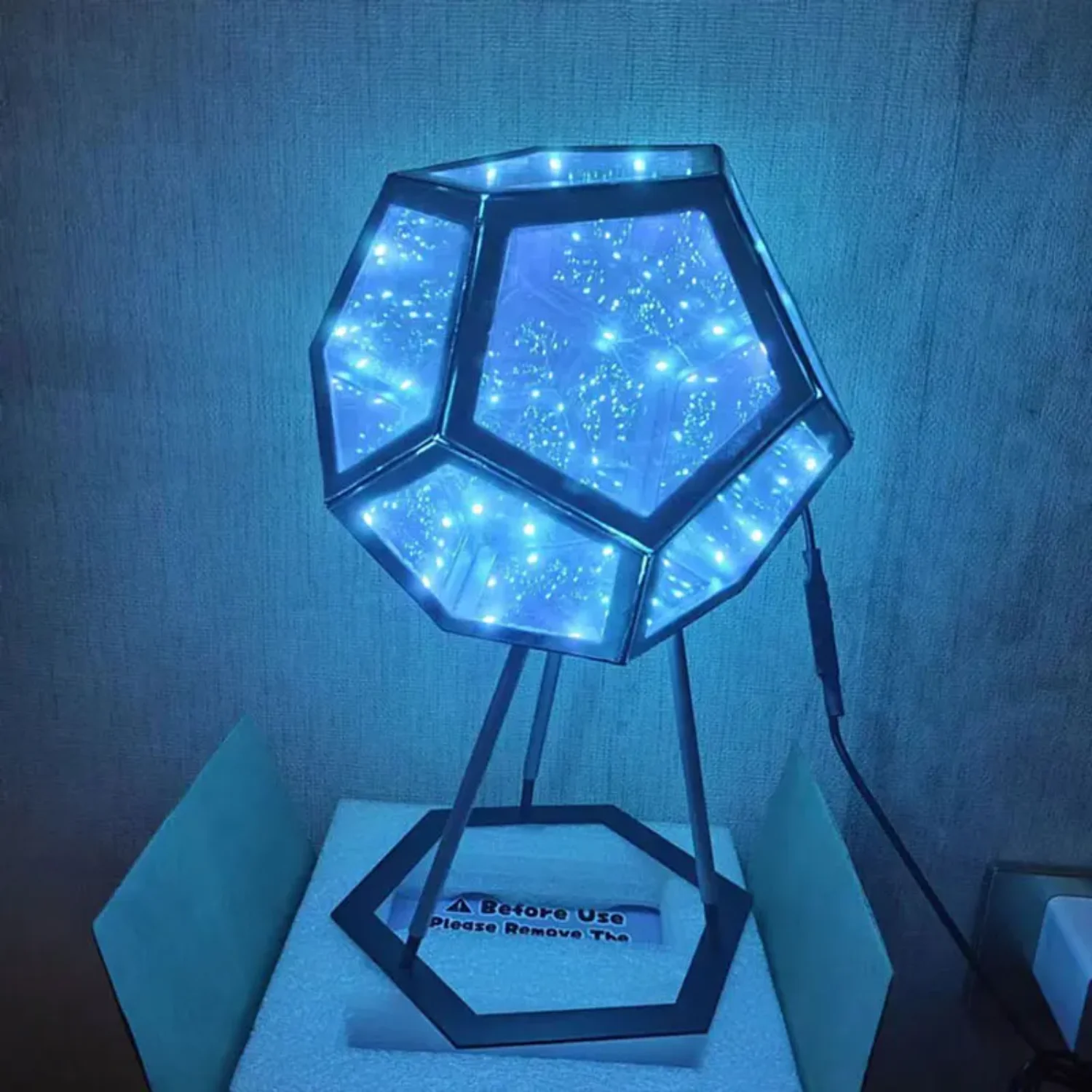 LED Art Light Infinite DodecaHedral Color Art Light Dreamy Geometric Space Girlfriend Decoration Night Light USB Night Light