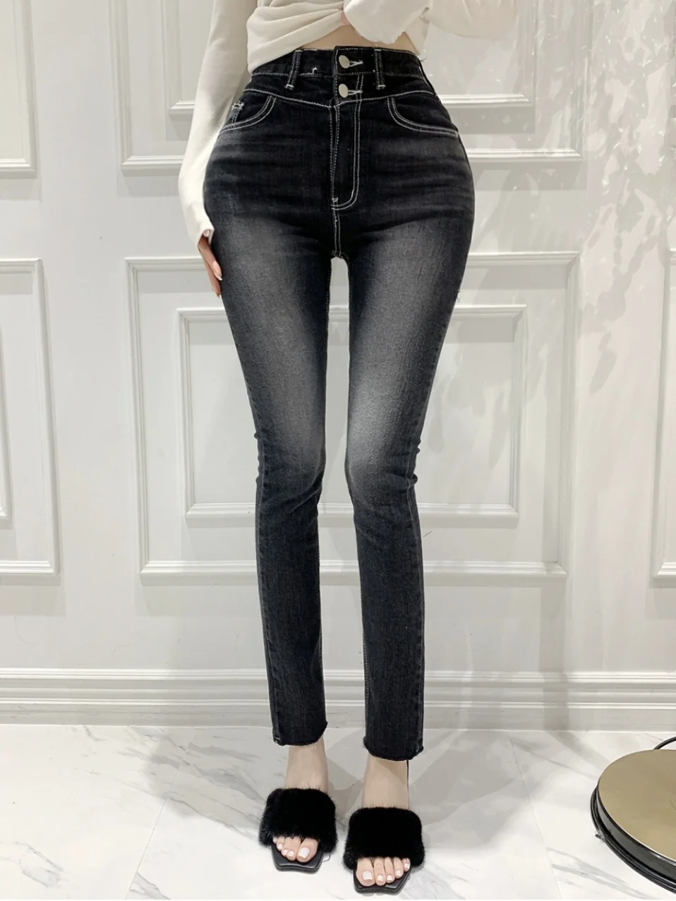 

Джинсы с высокой талией и девятью зубцами. Женские облегающие расклешенные брюки с подтяжкой ягодиц. Устойчивые к ношению весна-лето Dongda Gate Two But...