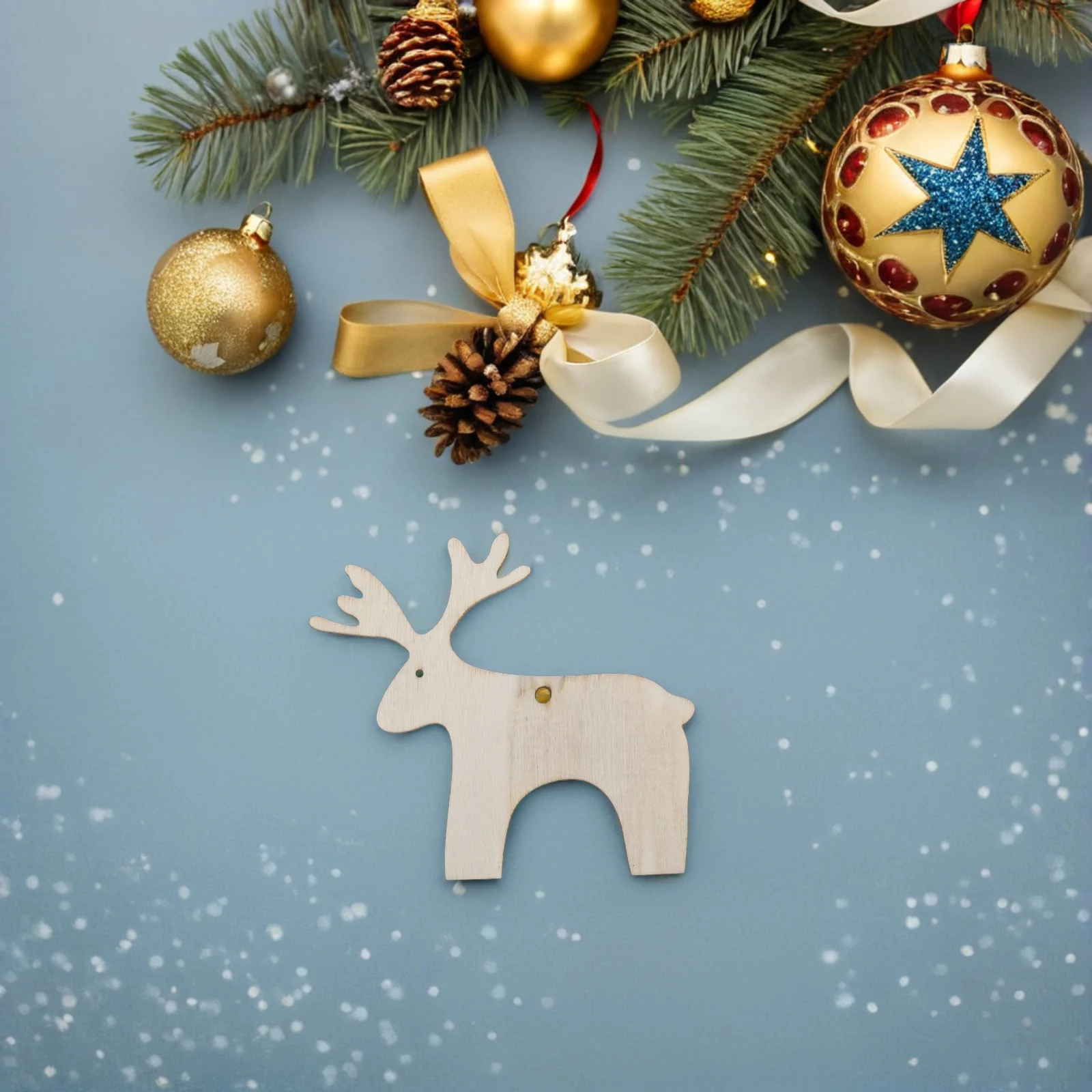 

20pcs Wooden Reindeer Ornaments Christmas Elk Pendant DIY Blank Wood Animal Cutouts Holiday Hanging Decor Crafts for Tree Door
