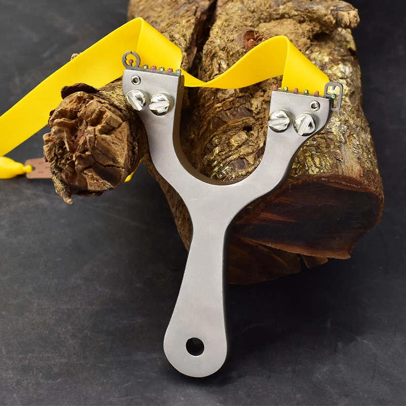 

2023 New Alloy Slingshot Double Wire Flat Leather Band Hunting Slingshot Suitable for Novice Adult Shooting Toys