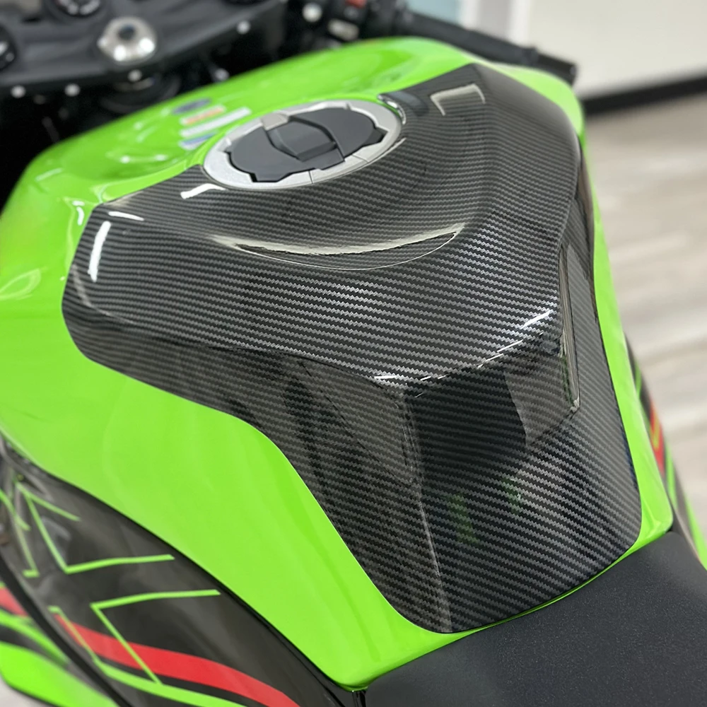 New For KAWASAKI Ninja ZX6R ZX-6R 2019-2024 2020 2021 2022 2023 2024 Carbon Fiber Pattern Fuel Gas Tank Cover Protector