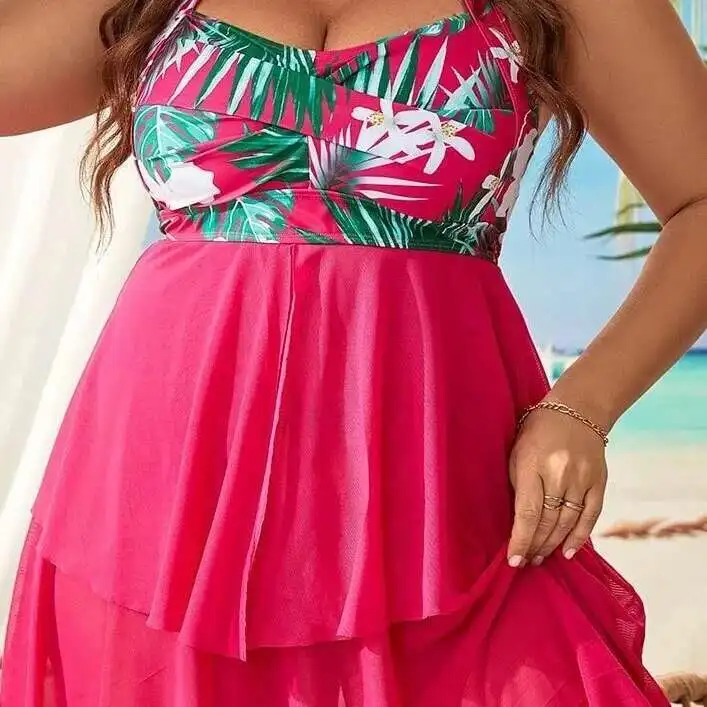 

Printed pattern new hanging neck style sexy loose and comfortable oversized swimsuit two-piece set with straight hair