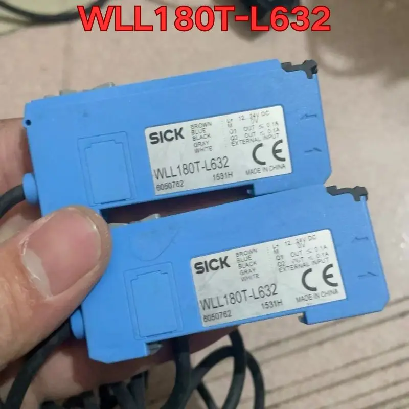 

Бывший в употреблении тест функции датчика WLL180T-L632 обычно