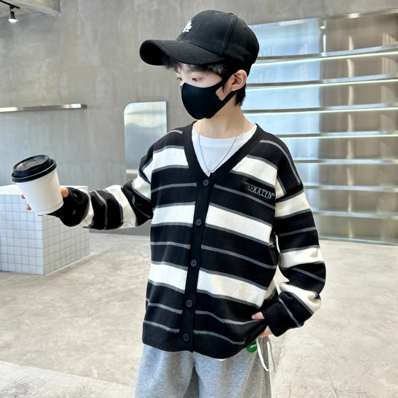 

Spring Autumn Style Children Striped School Cardigan for Boy Casual Knitted Outerwear 2025 New Kids Stylish Sweater with Buttons