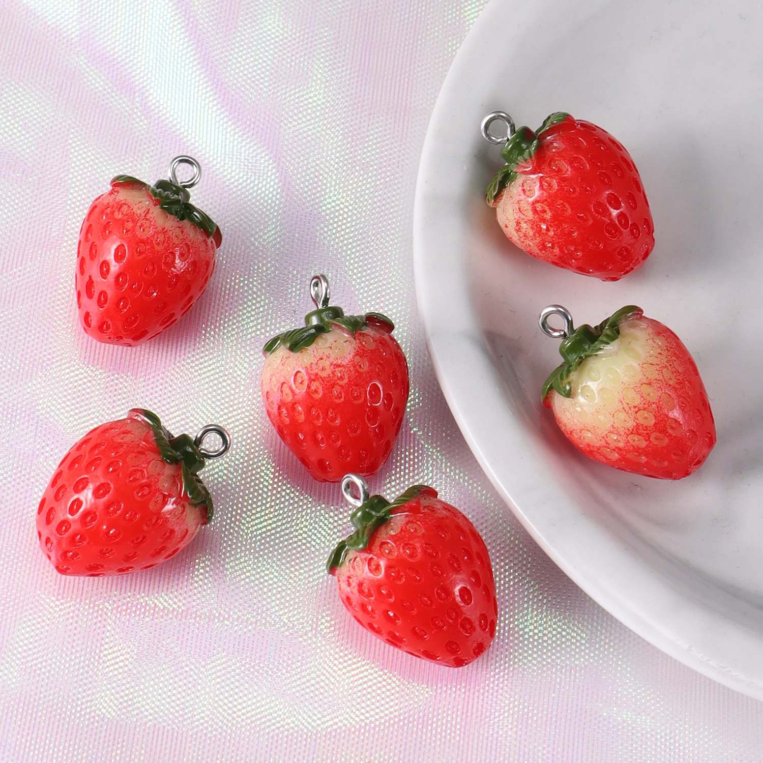 Resin Strawberry Pendant for DIY Jewelry Making, Earrings, Necklace, Accessories, Cute Fruit Pendant, Party Gift, 6 Pcs, 12Pcs