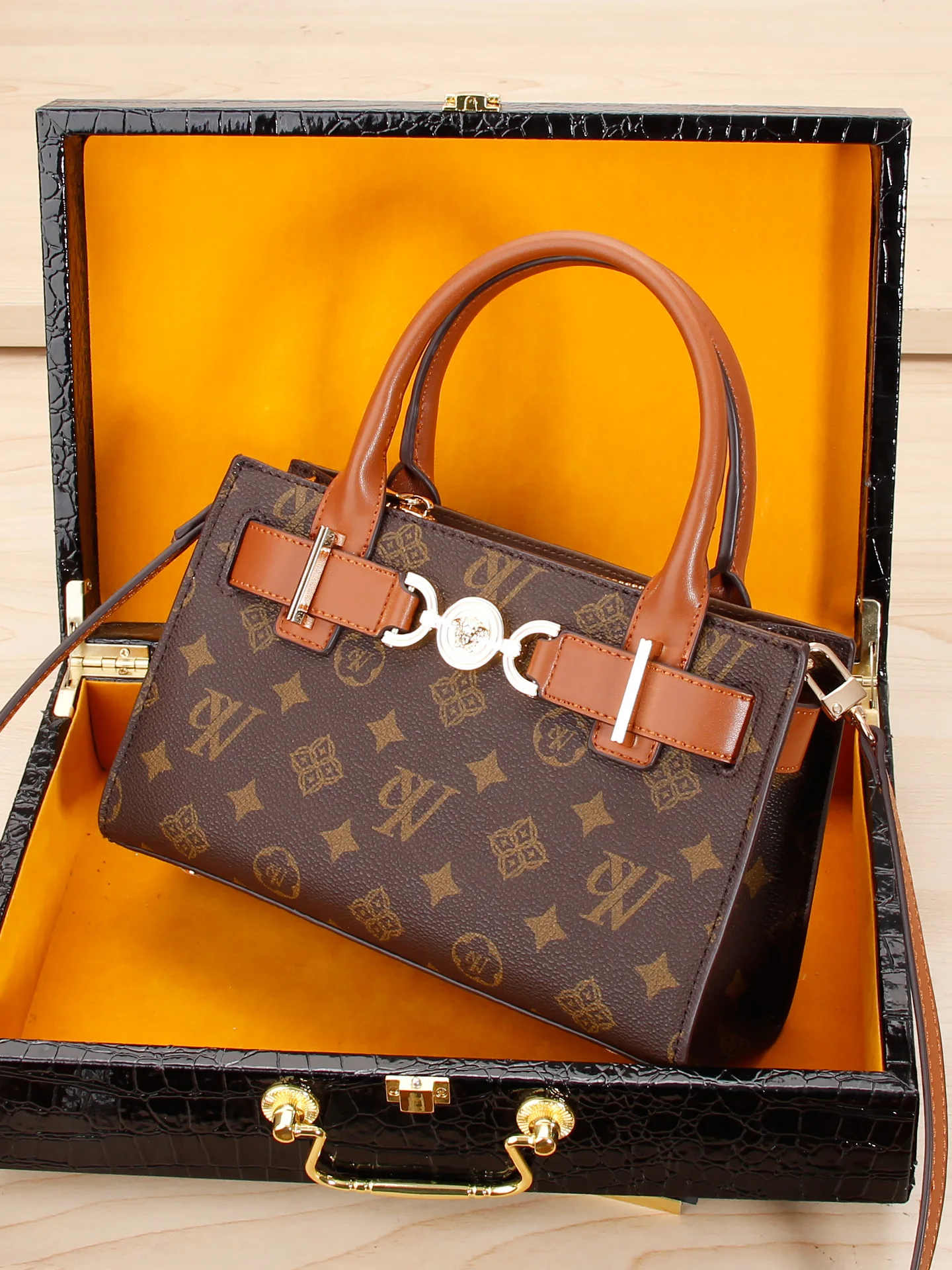 faionable-leather-handbag-small-square-bag-women's-bag-handheld-diagonal-single-oulder-casual-old-flower-all-match