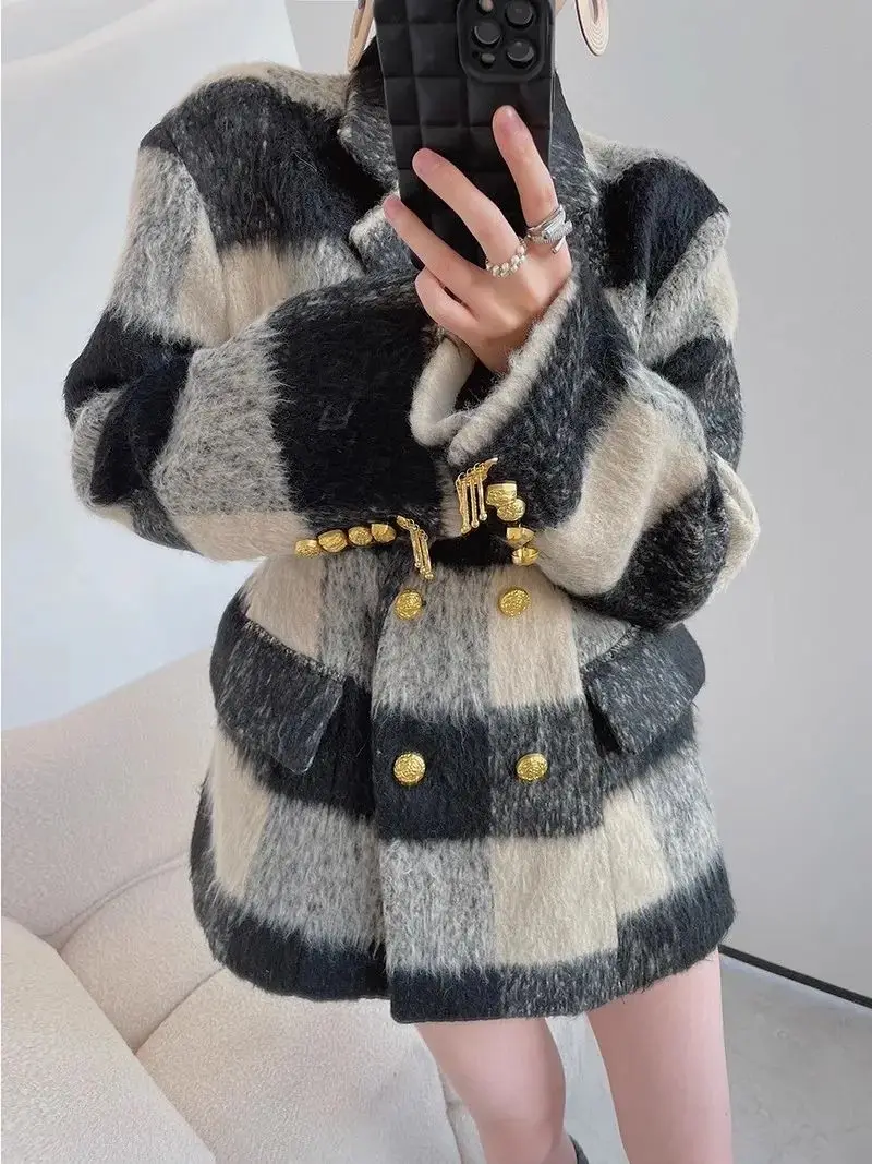 New Thickened Waist Cinching Woolen Suit for Women with a Slimming and Wide Shoulder Korean Style Fashionable Plaid Jacket