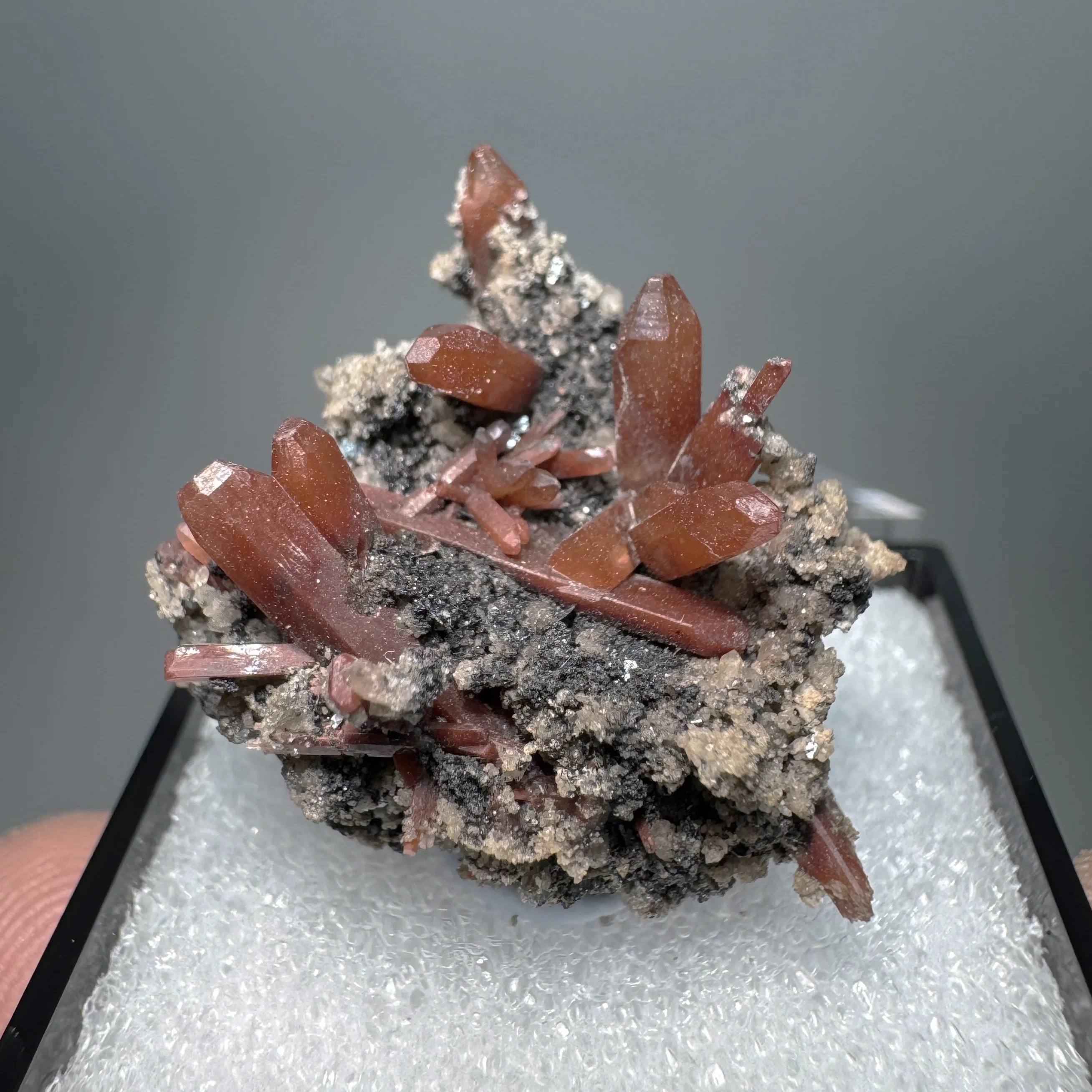 Natural Topaz Mineral Specimen Teaching Rock Healing Quartz Home Decor Gift Box Size:35*35*35 mm