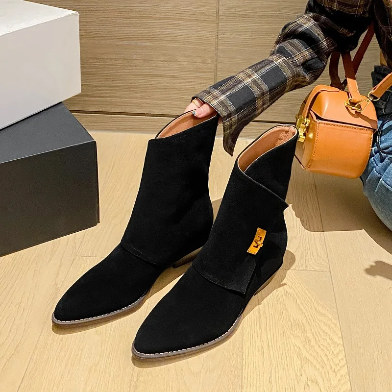 Western Boots Cowgirls Cool Shoes Woman Cow Suede Spring Autumn Botas Street Style Fashion Woman Ankle Boots With Gold Buckle