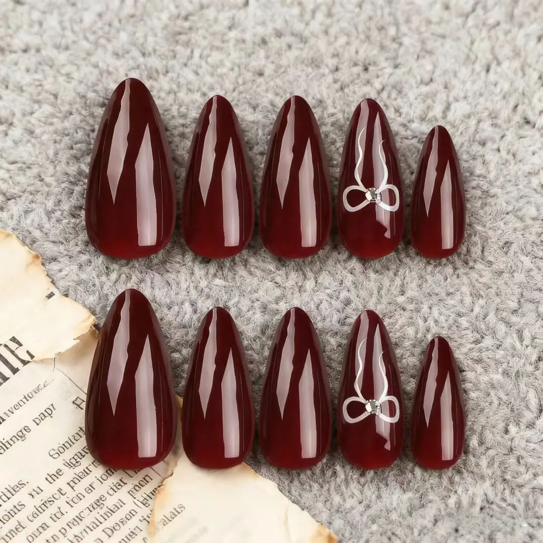 24 قطعة بسيطة الكرز الأحمر Bowknot اللوز رسومات أظافر وهمية يمكن ارتداؤها غطاء كامل أظافر صناعية INS نمط عيد الحب الصحافة على الأظافر مانيكير #2