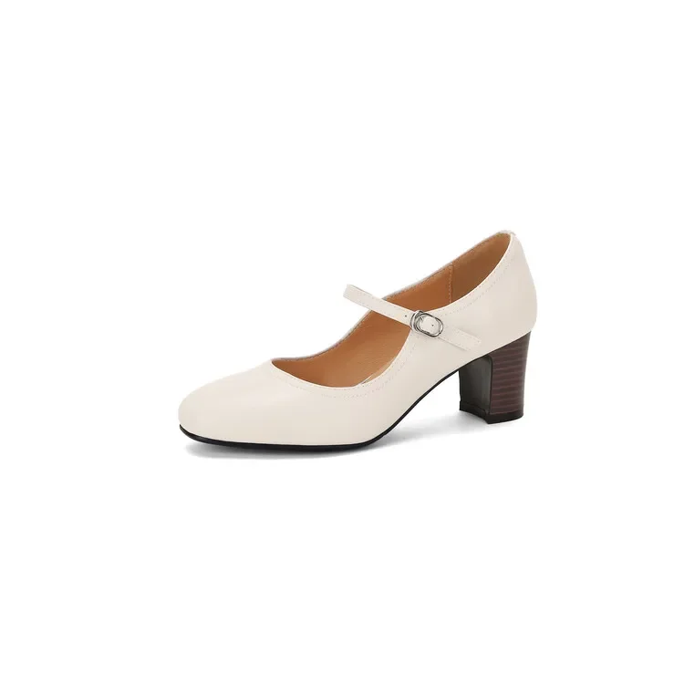 Round toe thick heel shoes with a design feel, simple, fashionable, comfortable for commuting