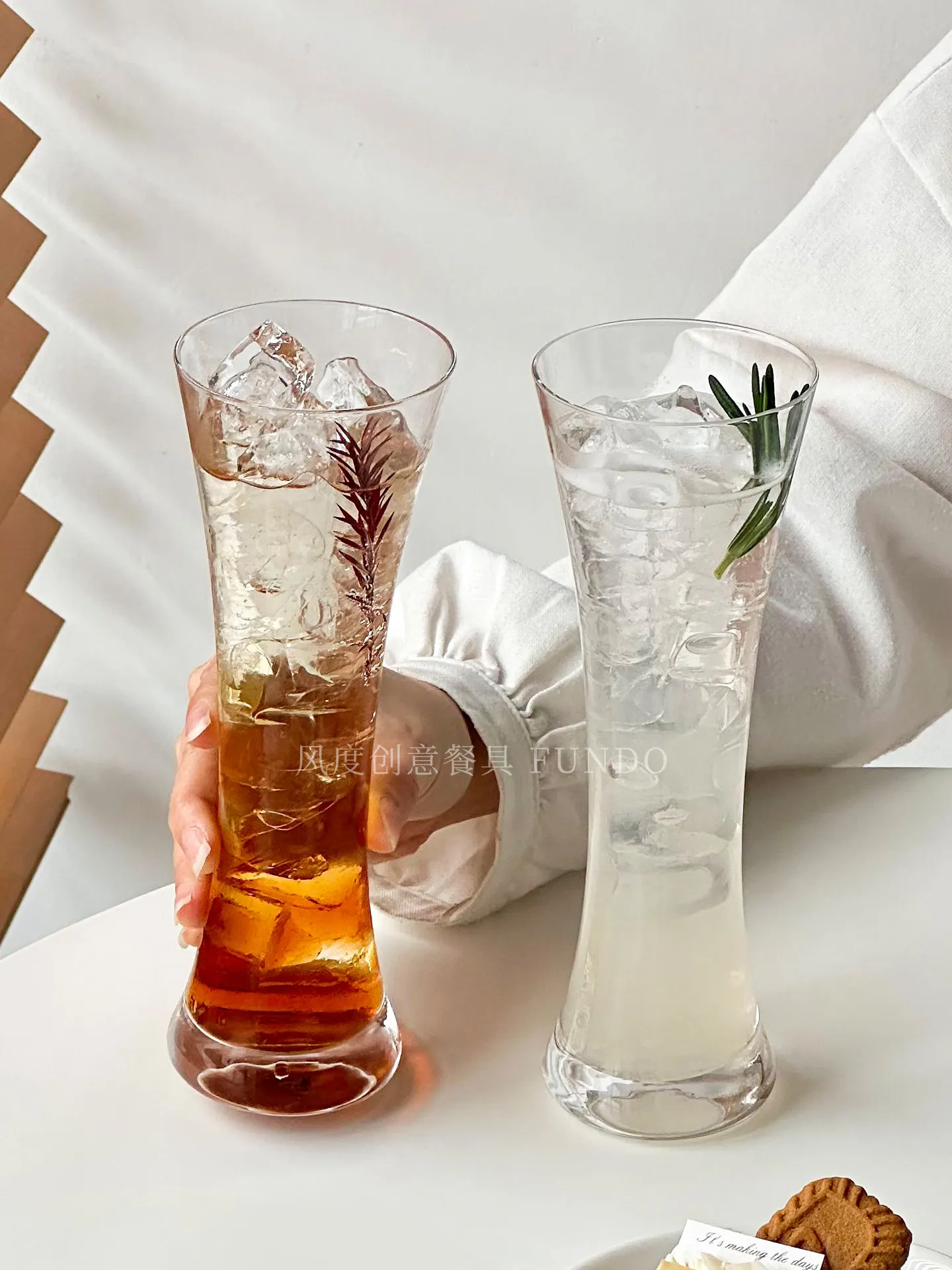 

Creative Cold Drink Glass Ins Style Waist Shape Juice Cups Cocktail Long Tumblers For Home Bar Summer Beverage Juice Glasses
