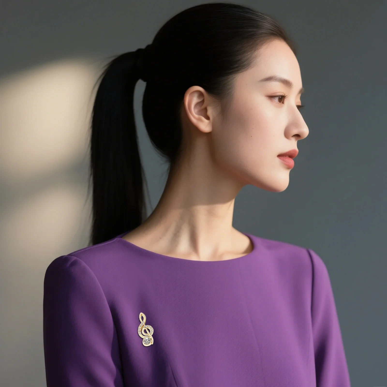 

8Pcs Music Note Brooch Pin Rhinestone Sparkly Treble Clef Brooch Lightweight Korean Style Suit Collar Lapel Badge